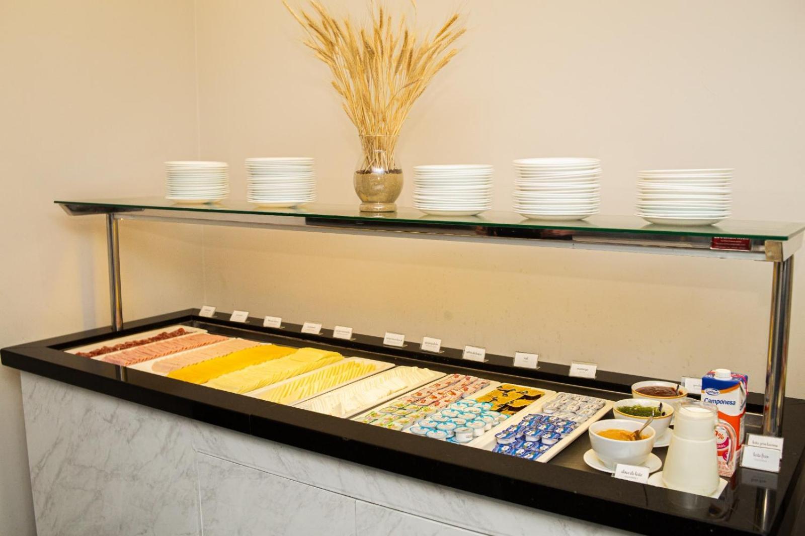 Ouro Minas Hotel Belo Horizonte, Dolce By Wyndham Exterior foto A salad bar