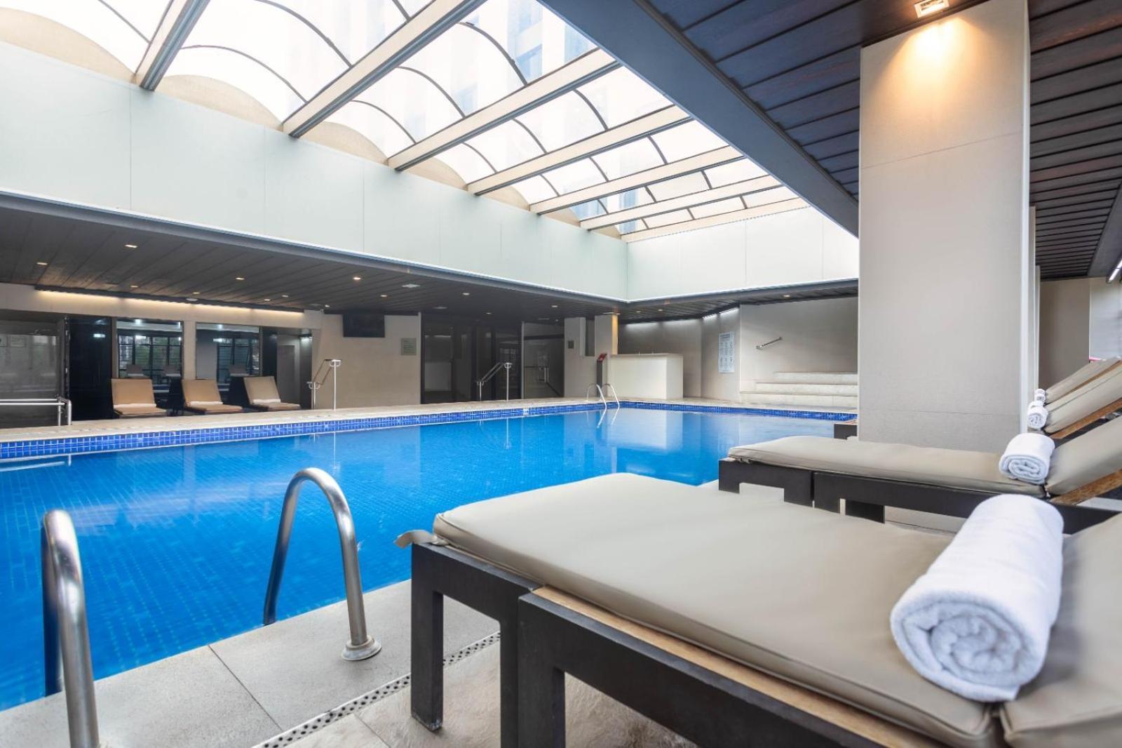 Ouro Minas Hotel Belo Horizonte, Dolce By Wyndham Exterior foto The pool at the hotel